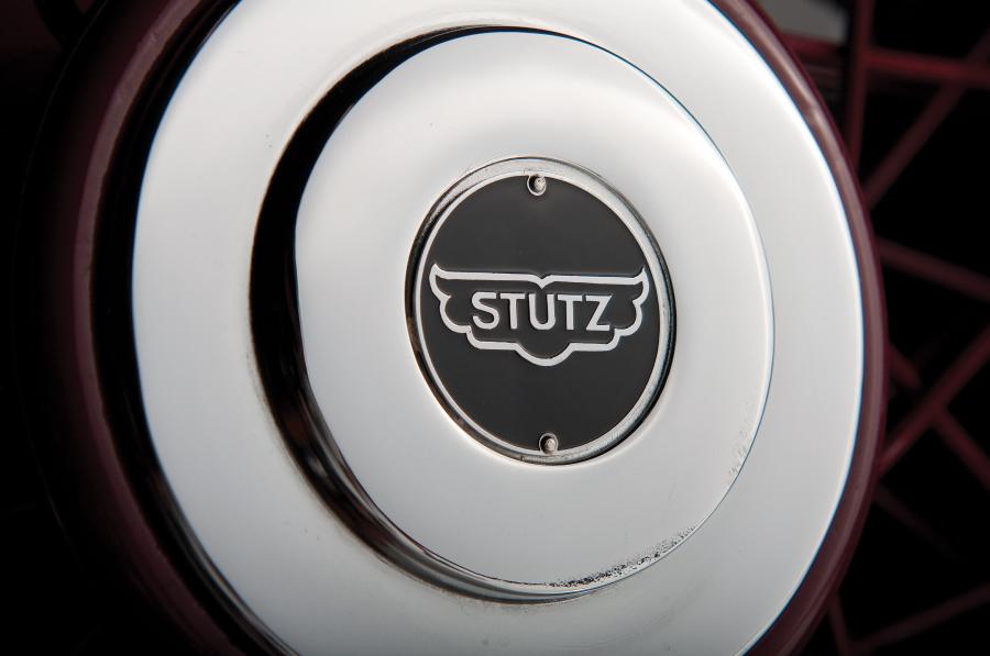Логотип Stutz Model MA Supercharged Coupe by Lancefield 1930 года  (фото 38 из 50)